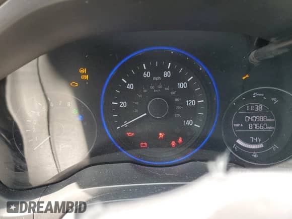 2020 Honda HR-V LX z VIN 3CZRU6H38LM712118, wystawiony jako Copart lot #82050205 z przebiegiem 40 988 mil mil oraz Szkoda całkowita • Salvage title. Historia ofert i sprzedaży dostępna na DreamBid. Obrazek 9.
