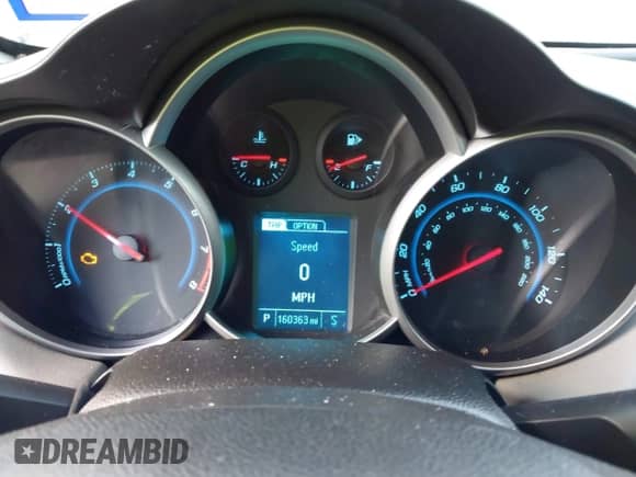 2014 Chevrolet Cruze LS z VIN 1G1PA5SH4E7265880, wystawiony jako IAAI lot #43449000 z przebiegiem 160 393 mil mil oraz . Historia ofert i sprzedaży dostępna na DreamBid. Obrazek 7.