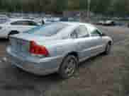2005 Volvo S60 с VIN YV1RH592X52456708, выставлен на аукционе Copart как лот 87017175 с пробегом Не указан миль и Списание • Salvage title. История ставок и продаж доступна на DreamBid. Изображение 3.