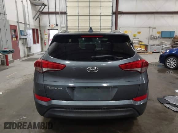 2018 Hyundai Tucson SEL с VIN KM8J33A43JU731087, выставлен на аукционе IAAI как лот 43279749 с пробегом Не указан миль и . История ставок и продаж доступна на DreamBid. Изображение 16.