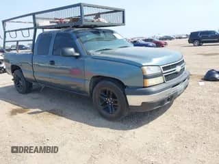 2006 Chevrolet Silverado 1500 LT1 с VIN 2GCEC19V361135973, выставлен на аукционе IAAI как лот 41953722 с пробегом 250 009 миль миль и . История ставок и продаж доступна на DreamBid. Изображение 1.