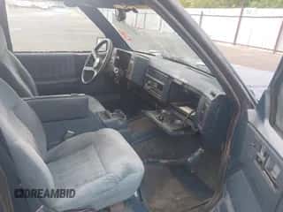 1994 Chevrolet Blazer с VIN 1GNDT13W7R0163053, выставлен на аукционе IAAI как лот 43374838 с пробегом 10 000 миль миль и . История ставок и продаж доступна на DreamBid. Изображение 5.