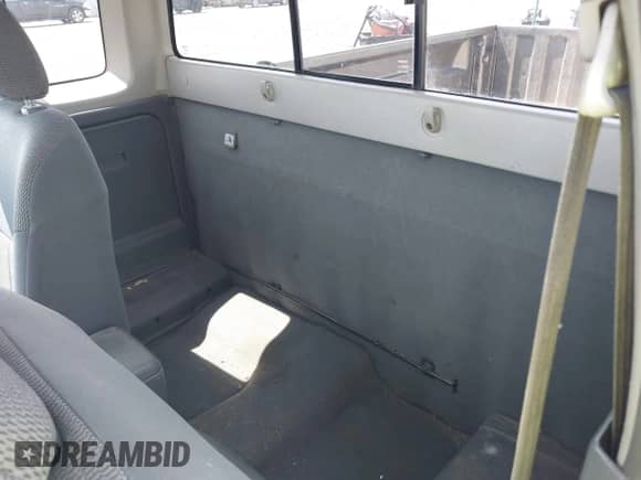 2002 Nissan Frontier XE с VIN 1N6DD26S92C338957, выставлен на аукционе IAAI как лот 42478523 с пробегом 242 920 миль миль и . История ставок и продаж доступна на DreamBid. Изображение 8.