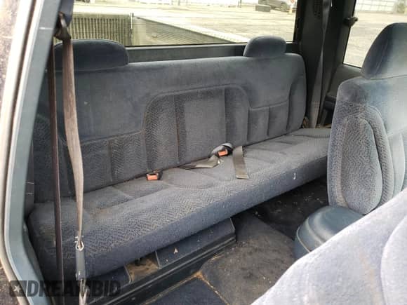 1995 Chevrolet Silverado 2500 с VIN 2GCFK29K1S1284928, выставлен на аукционе Copart как лот 87525965 с пробегом 237 374 миль миль и Чистый • Clean title. История ставок и продаж доступна на DreamBid. Изображение 10.