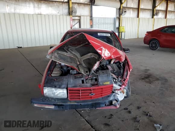 1996 Chevrolet Corsica с VIN 1G1LD5547TY266513, выставлен на аукционе Copart как лот 55221524 с пробегом 287 219 миль миль и Списание • Salvage title. История ставок и продаж доступна на DreamBid. Изображение 5.