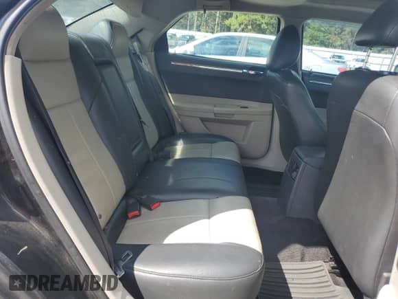 2006 Chrysler 300 Touring с VIN 2C3KA53G46H351336, выставлен на аукционе Copart как лот 81835515 с пробегом 262 629 миль миль и Списание • Salvage title. История ставок и продаж доступна на DreamBid. Изображение 10.