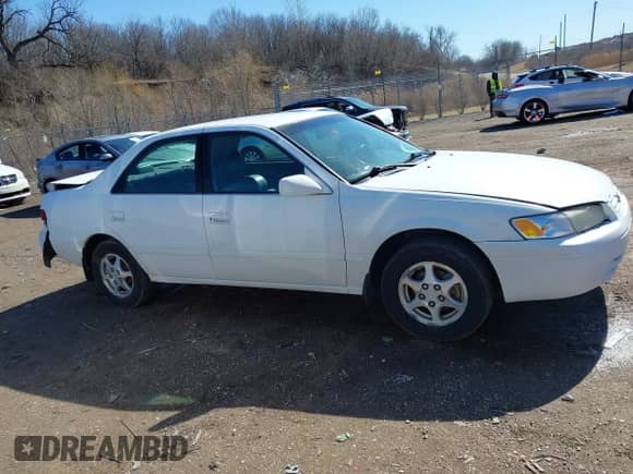 1998 Toyota Camry LE with VIN 4T1BG28K2WU350460, listed as a IAAI auction lot 41702263 with 151,322 mi miles and . Bid and sale history available at DreamBid. Image 14.