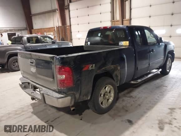 2009 Chevrolet Silverado 1500 LTZ z VIN 1GCEK39J19Z274622, wystawiony jako IAAI lot #41352625 z przebiegiem 213 255 mil mil oraz . Historia ofert i sprzedaży dostępna na DreamBid. Obrazek 4.