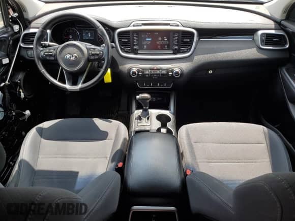 2017 Kia Sorento LX with VIN 5XYPG4A32HG283811, listed as a Copart auction lot 65716395 with 114,541 mi miles and Salvage title. Bid and sale history available at DreamBid. Image 8.