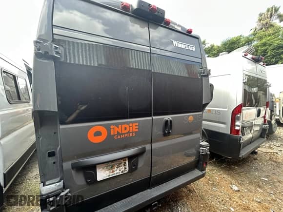 2023 Ram ProMaster Cargo z VIN 3C6MRVJG5PE607083, wystawiony jako IAAI lot #43215278 z przebiegiem Nie podano mil oraz . Historia ofert i sprzedaży dostępna na DreamBid. Obrazek 6.