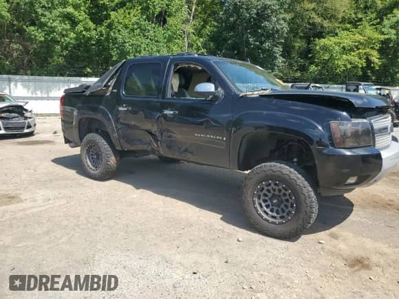 2008 Chevrolet Avalanche LTZ с VIN 3GNFK12398G103255, выставлен на аукционе Copart как лот 65916715 с пробегом 219 711 миль миль и Списание • Salvage title. История ставок и продаж доступна на DreamBid. Изображение 4.