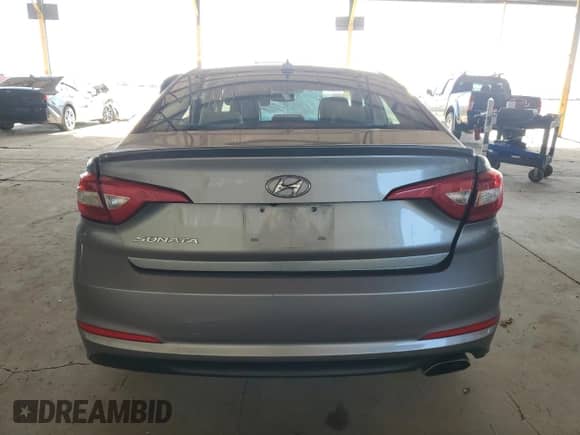 2016 Hyundai Sonata SE z VIN 5NPE24AFXGH388670, wystawiony jako Copart lot #80347865 z przebiegiem 110 590 mil mil oraz Szkoda całkowita • Salvage title. Historia ofert i sprzedaży dostępna na DreamBid. Obrazek 6.