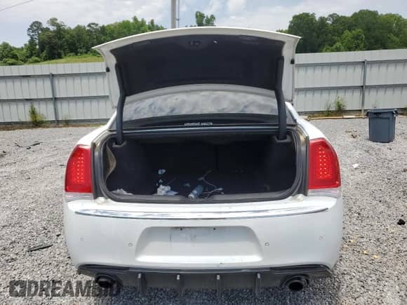 2017 Chrysler 300 C with VIN 2C3CCAET6HH582291, listed as a Copart auction lot 57104755 with 117,085 mi miles and Salvage title. Bid and sale history available at DreamBid. Image 6.