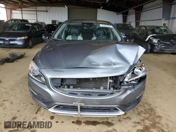 2016 Volvo S60 T5 Platinum с VIN YV4612UM9G2000798, выставлен на аукционе Copart как лот 51291625 с пробегом 79 181 миль миль и Списание • Salvage title. История ставок и продаж доступна на DreamBid. Изображение 5.