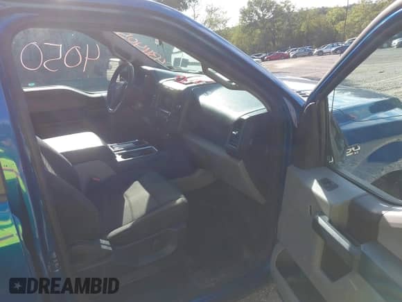 2017 Ford F-150 XLT z VIN 1FTFW1EF0HFC84024, wystawiony jako IAAI lot #43114050 z przebiegiem 124 868 mil mil oraz . Historia ofert i sprzedaży dostępna na DreamBid. Obrazek 5.