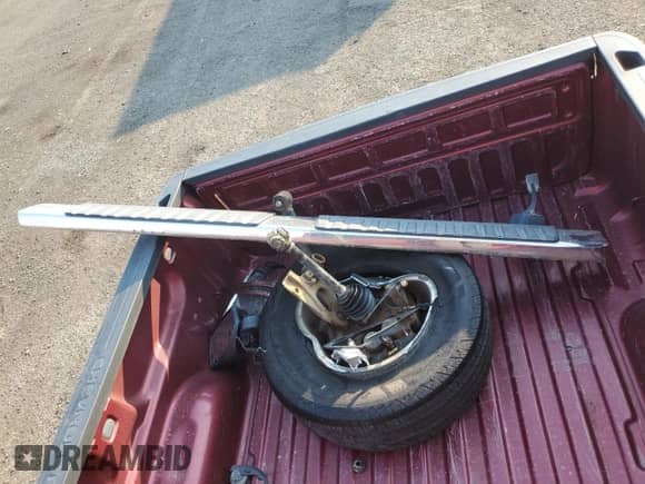 2015 Chevrolet Silverado 1500 LT with VIN 1GCUKRECXFF200151, listed as a Copart auction lot 81478855 with 136,847 mi miles and Salvage title. Bid and sale history available at DreamBid. Image 12.