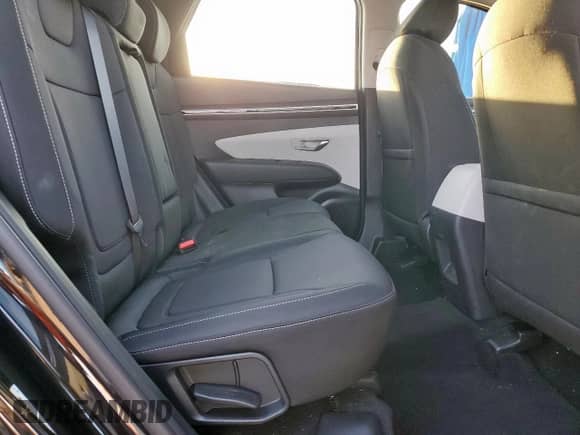 2024 Hyundai Tucson SE z VIN 5NMJA3DE2RH430330, wystawiony jako Copart lot #69013945 z przebiegiem 4 324 mil mil oraz Szkoda całkowita • Salvage title. Historia ofert i sprzedaży dostępna na DreamBid. Obrazek 11.