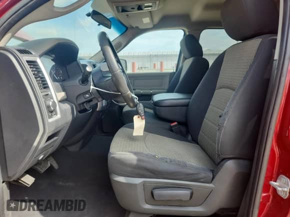 2010 Dodge 1500 ST с VIN 1D7RV1GPXAS136777, выставлен на аукционе Copart как лот 61180035 с пробегом 103 011 миль миль и На запчасти • Non repairable. История ставок и продаж доступна на DreamBid. Изображение 7.