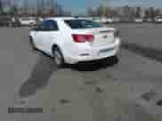 2015 Chevrolet Malibu LS z VIN 1G11A5SL1FF226133, wystawiony jako IAAI lot #41917297 z przebiegiem 89 484 mil mil oraz . Historia ofert i sprzedaży dostępna na DreamBid. Obrazek 3.