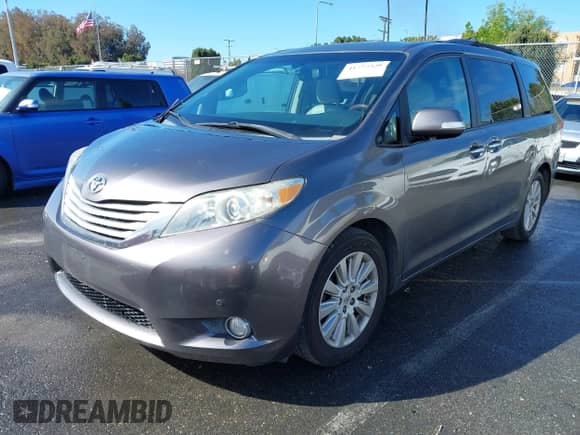 2013 Toyota Sienna XLE with VIN 5TDDK3DCXDS059061, listed as a IAAI auction lot 41777329 with 142,889 mi miles and . Bid and sale history available at DreamBid. Image 17.