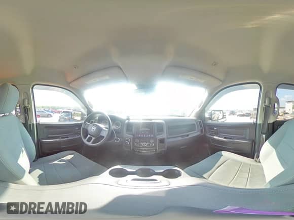 2019 Ram 1500 Tradesman z VIN 1C6RR6FT9KS572524, wystawiony jako Copart lot #69806215 z przebiegiem 132 195 mil mil oraz Szkoda całkowita • Salvage title. Historia ofert i sprzedaży dostępna na DreamBid. Obrazek 14.