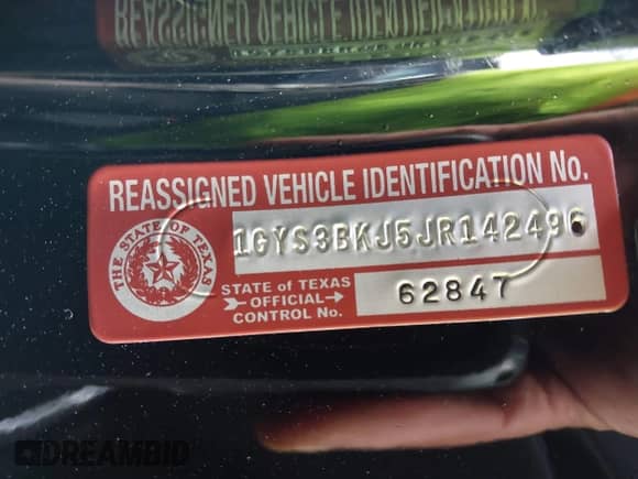 2018 Cadillac Escalade Luxury with VIN 1GYS3BKJ5JR142496, listed as a IAAI auction lot 42215538 with 160,002 mi miles and . Bid and sale history available at DreamBid. Image 9.