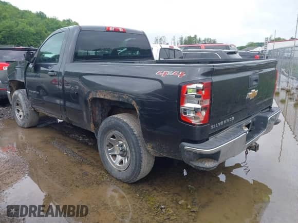 2014 Chevrolet Silverado 1500 Work Truck z VIN 1GCNKPEC6EZ296723, wystawiony jako IAAI lot #42336207 z przebiegiem 247 718 mil mil oraz . Historia ofert i sprzedaży dostępna na DreamBid. Obrazek 3.