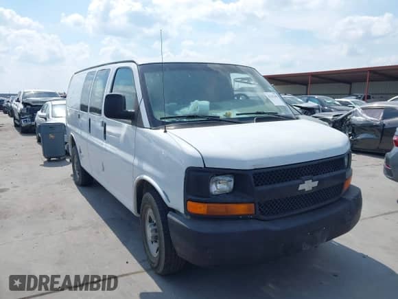 2008 Chevrolet Express Cargo с VIN 1GCGG25C681156400, выставлен на аукционе IAAI как лот 43247405 с пробегом 219 272 миль миль и . История ставок и продаж доступна на DreamBid. Изображение 1.