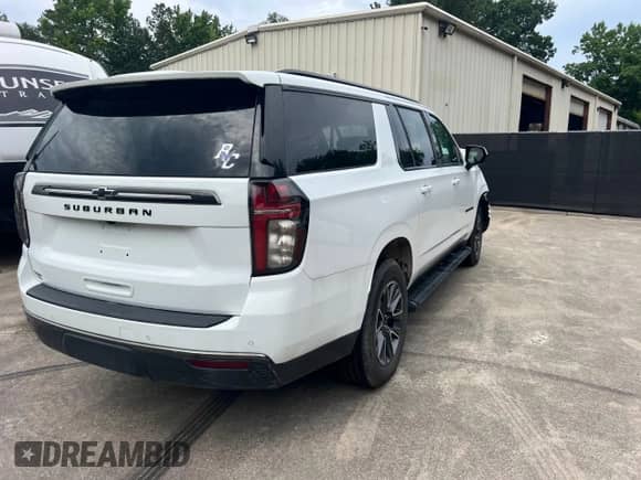 2022 Chevrolet Suburban Z71 с VIN 1GNSKDKD6NR150067, выставлен на аукционе Copart как лот 61865615 с пробегом 73 416 миль миль и Чистый • Clean title. История ставок и продаж доступна на DreamBid. Изображение 4.