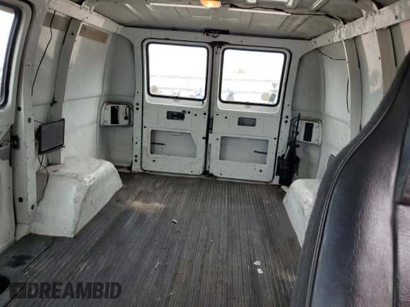2000 Dodge Cargo с VIN 2B7HB11X6YK137064, выставлен на аукционе Copart как лот 73455164 с пробегом 82 385 миль миль и Списание • Salvage title. История ставок и продаж доступна на DreamBid. Изображение 10.