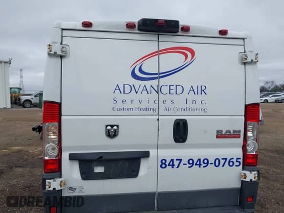 2018 Ram ProMaster Cargo with VIN 3C6TRVAG1JE105819, listed as a IAAI auction lot 41920111 with 185,025 mi miles and . Bid and sale history available at DreamBid. Image 16.