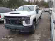 2021 Chevrolet Silverado 2500HD Work Truck z VIN 1GC1YLE70MF244139, wystawiony jako IAAI lot #41483907 z przebiegiem 135 838 mil mil oraz . Historia ofert i sprzedaży dostępna na DreamBid. Obrazek 17.