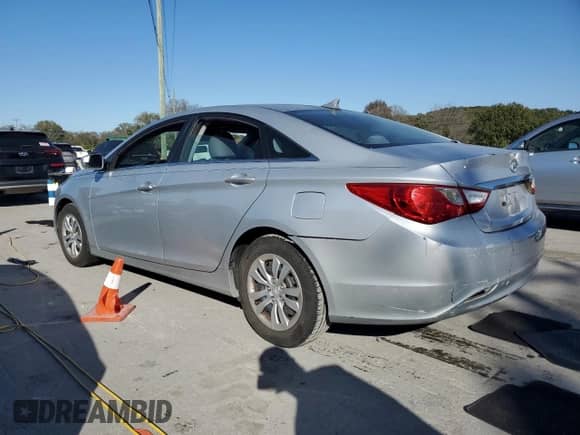 2011 Hyundai Sonata GLS z VIN 5NPEB4AC8BH276576, wystawiony jako Copart lot #89552655 z przebiegiem 108 295 mil mil oraz Szkoda całkowita • Salvage title. Historia ofert i sprzedaży dostępna na DreamBid. Obrazek 2.