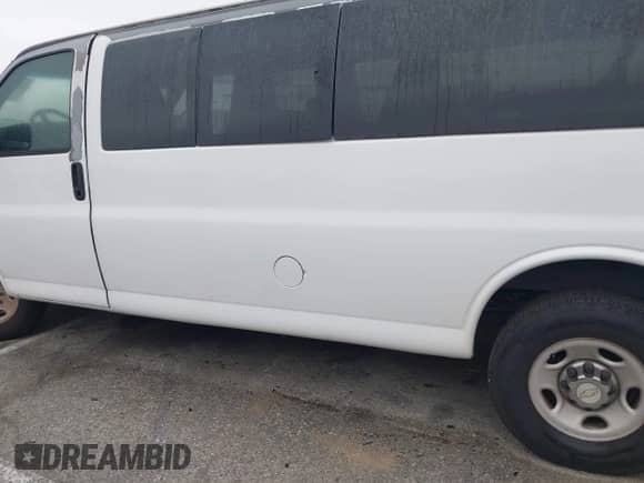 2010 Chevrolet Express Passenger LT с VIN 1GA2G1DG1A1105460, выставлен на аукционе IAAI как лот 42183627 с пробегом 165 692 миль миль и . История ставок и продаж доступна на DreamBid. Изображение 13.