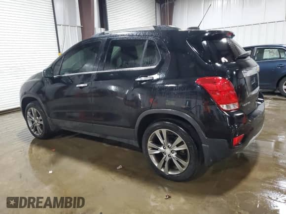 2018 Chevrolet Trax Premier with VIN 3GNCJRSB5JL284539, listed as a Copart auction lot 86069235 with 81,784 mi miles and Salvage title. Bid and sale history available at DreamBid. Image 2.