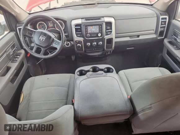 2016 Ram 1500 SLT z VIN 1C6RR6GG2GS299404, wystawiony jako Copart lot #67061405 z przebiegiem 159 041 mil mil oraz Szkoda całkowita • Salvage title. Historia ofert i sprzedaży dostępna na DreamBid. Obrazek 8.