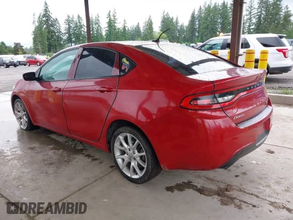 2013 Dodge Dart SXT z VIN 1C3CDFBH6DD686720, wystawiony jako IAAI lot #42385995 z przebiegiem 241 101 mil mil oraz . Historia ofert i sprzedaży dostępna na DreamBid. Obrazek 3.