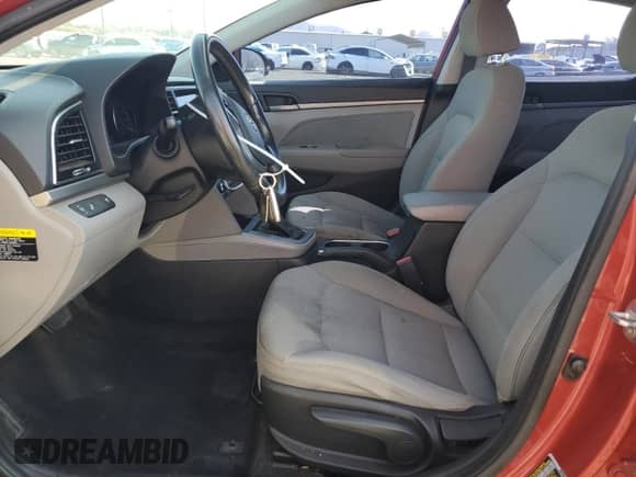 2018 Hyundai Elantra SEL z VIN 5NPD84LF1JH219510, wystawiony jako Copart lot #81888475 z przebiegiem 192 101 mil mil oraz Szkoda całkowita • Salvage title. Historia ofert i sprzedaży dostępna na DreamBid. Obrazek 7.