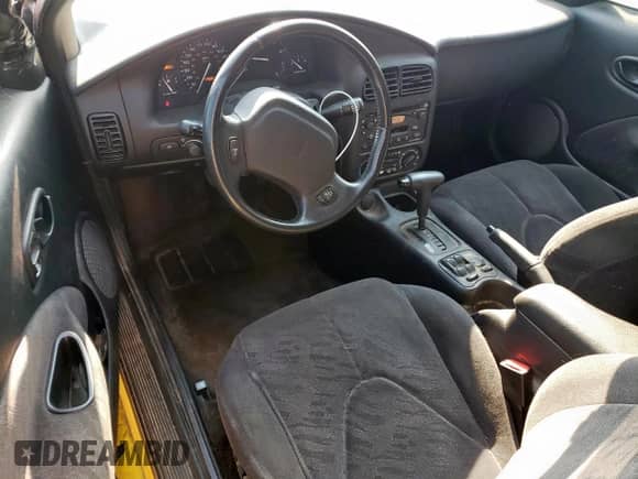 2001 Saturn SC with VIN 1G8ZY12771Z320035, listed as a Copart auction lot 80707645 with 149,680 mi miles and Salvage title. Bid and sale history available at DreamBid. Image 8.