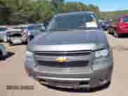 2012 Chevrolet Suburban LT z VIN 1GNSCJE05CR132810, wystawiony jako IAAI lot #43443683 z przebiegiem 189 351 mil mil oraz . Historia ofert i sprzedaży dostępna na DreamBid. Obrazek 12.