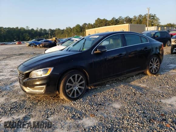 2017 Volvo S60 Inscription Platinum с VIN LYV402TM6HB141844, выставлен на аукционе Copart как лот 68089173 с пробегом 83 652 миль миль и Списание • Salvage title. История ставок и продаж доступна на DreamBid. Изображение 1.