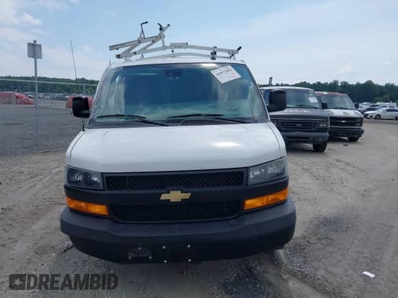2020 Chevrolet Express Cargo with VIN 1GCZGGFG5L1170272, listed as a IAAI auction lot 42577603 with 66,607 mi miles and . Bid and sale history available at DreamBid. Image 12.