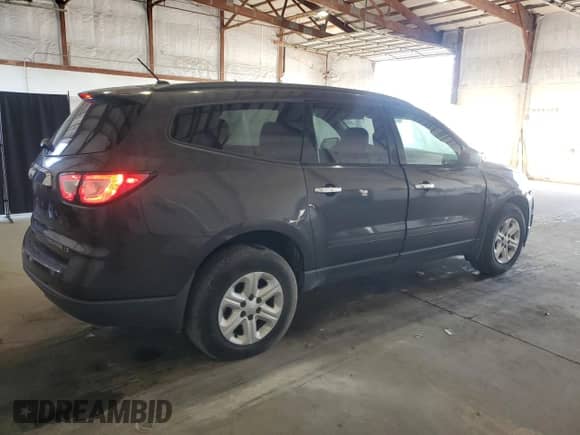 2014 Chevrolet Traverse LS with VIN 1GNKRFED2EJ274824, listed as a Copart auction lot 86553125 with 143,769 mi miles and Salvage title. Bid and sale history available at DreamBid. Image 3.