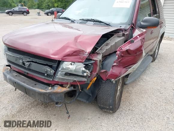 2005 Chevrolet TrailBlazer LS с VIN 1GNDT13S552290590, выставлен на аукционе IAAI как лот 42982312 с пробегом 145 402 миль миль и . История ставок и продаж доступна на DreamBid. Изображение 6.