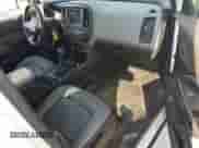 2018 Chevrolet Colorado 2WD Work Truck с VIN 1GCHSBEA7J1207054, выставлен на аукционе Copart как лот 69345675 с пробегом 102 265 миль миль и Чистый • Clean title. История ставок и продаж доступна на DreamBid. Изображение 8.