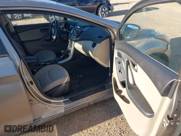 2016 Hyundai Elantra SE z VIN 5NPDH4AE1GH690236, wystawiony jako IAAI lot #43355003 z przebiegiem 151 266 mil mil oraz . Historia ofert i sprzedaży dostępna na DreamBid. Obrazek 5.