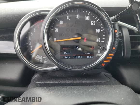 2015 MINI Hardtop with VIN WMWXM5C58FT941398, listed as a Copart auction lot 82272015 with 154,161 mi miles and Salvage title. Bid and sale history available at DreamBid. Image 9.