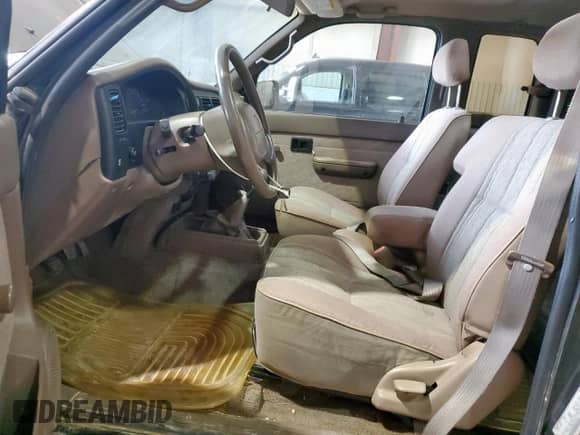 1998 Toyota Tacoma z VIN 4TAWN72N8WZ077681, wystawiony jako Copart lot #84891125 z przebiegiem 154 484 mil mil oraz Czysty tytuł • Clean title. Historia ofert i sprzedaży dostępna na DreamBid. Obrazek 7.