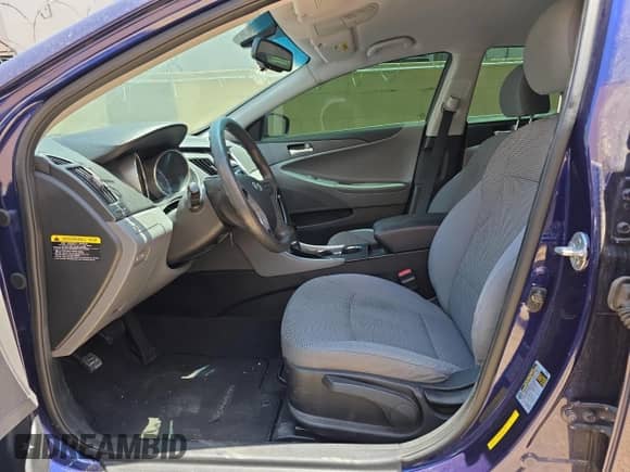 2012 Hyundai Sonata GLS z VIN 5NPEB4AC8CH461700, wystawiony jako Copart lot #62367415 z przebiegiem 114 917 mil mil oraz Czysty tytuł • Clean title. Historia ofert i sprzedaży dostępna na DreamBid. Obrazek 5.