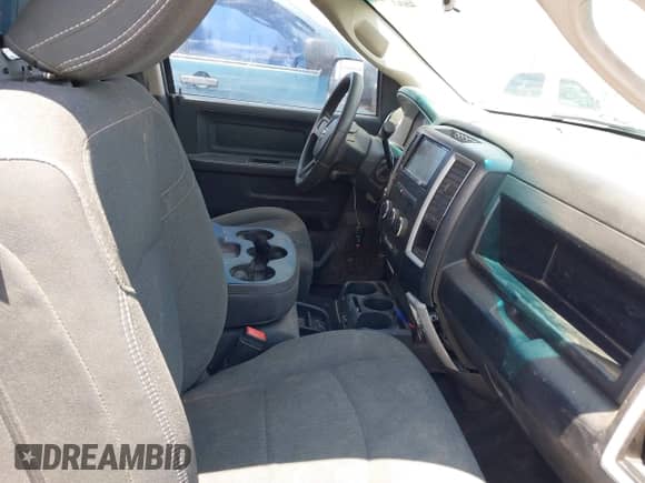 2010 Dodge 1500 SLT z VIN 1D7RV1CP4AS183860, wystawiony jako IAAI lot #42709767 z przebiegiem 228 765 mil mil oraz . Historia ofert i sprzedaży dostępna na DreamBid. Obrazek 5.